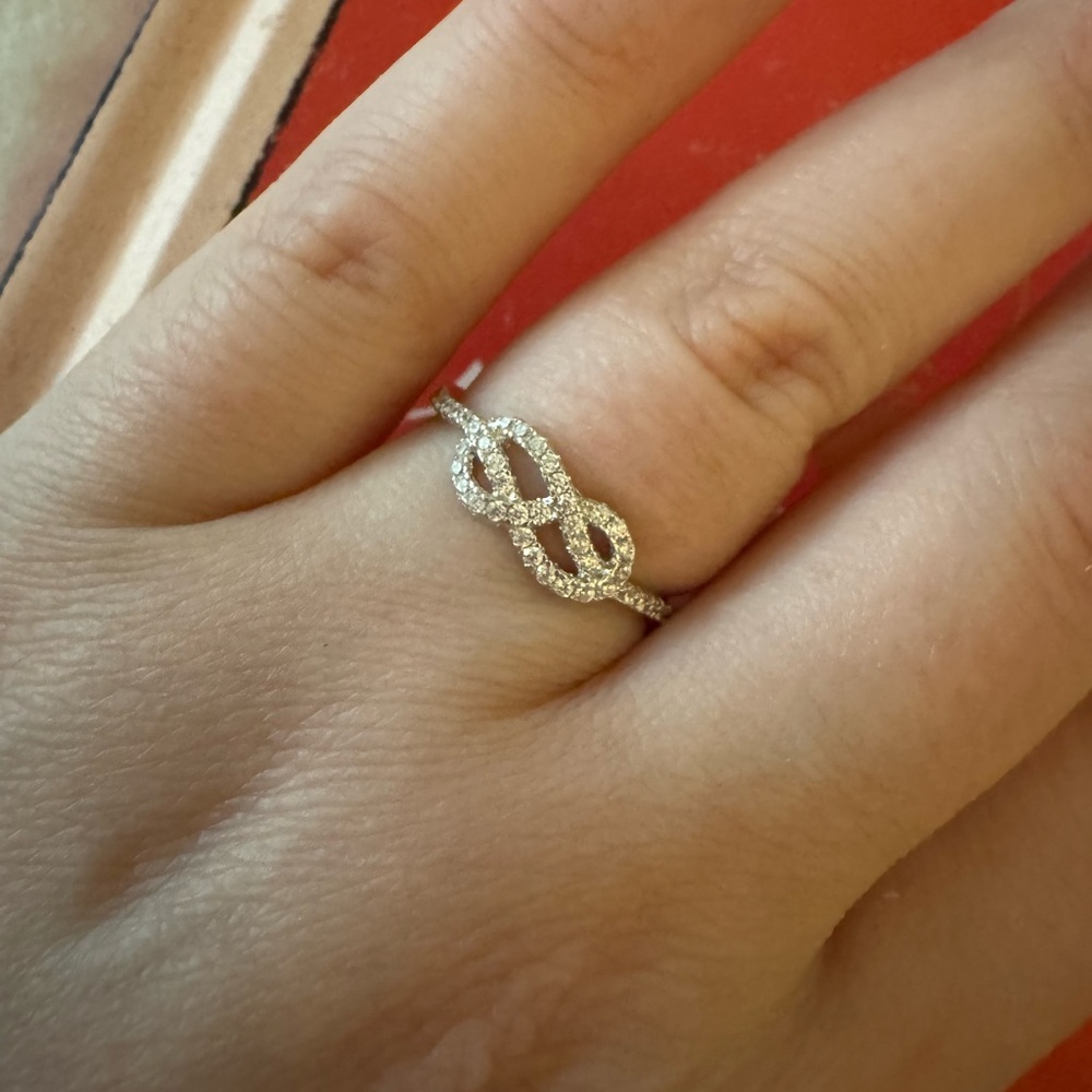 New Sterling Silver Infinity Ring